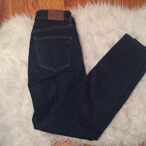 Madewell 9" High-Rise Skinny Jeans in Davis Wash